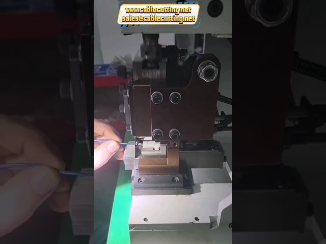 Wysokoprecyzyjna Matryca Zaciskowa OTP z Bocznym Podawaniem do Automatów Zaciskających