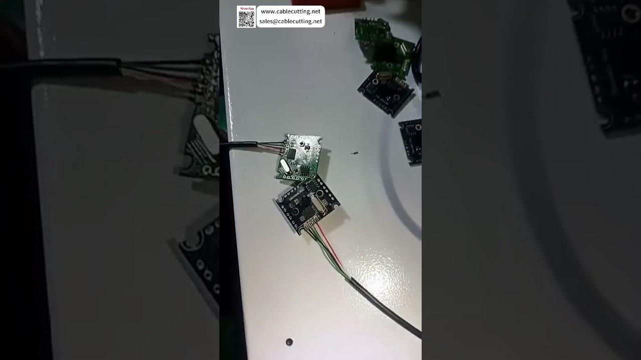 Maszyna do lutowania PCB z monitoringiem kamerowym – precyzyjne zgrzewanie elektroniczne