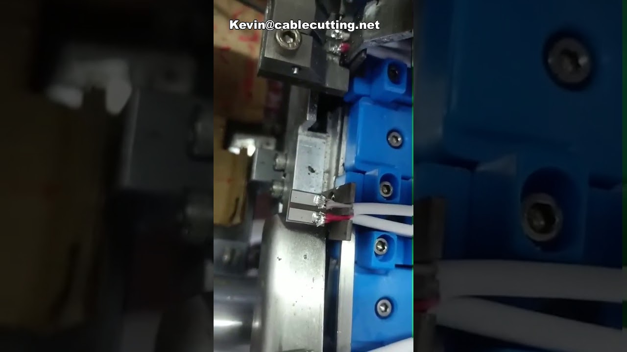 Automatyczna maszyna do lutowania złączy USB 2-pinowych do produkcji kabli danych